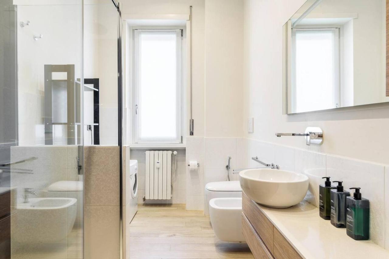 Colored And Spacious Flat Close To Navigli By Easylife Mediolan Zewnętrze zdjęcie